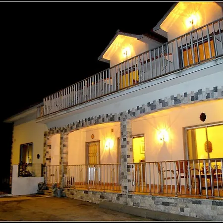 Casa Ceres Bed & Breakfast *